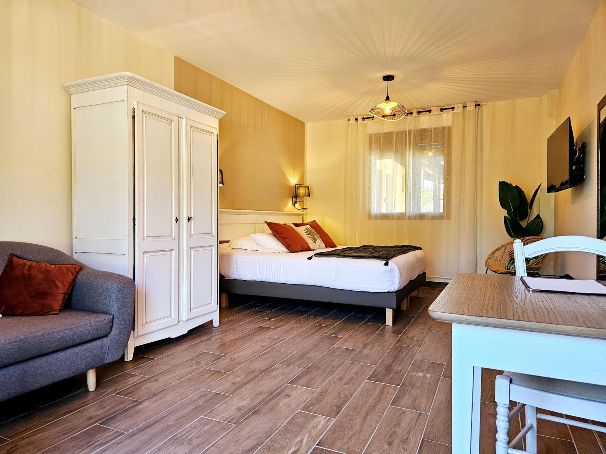 Domaine De La Rhonie Hotel Meyrals Kültér fotó